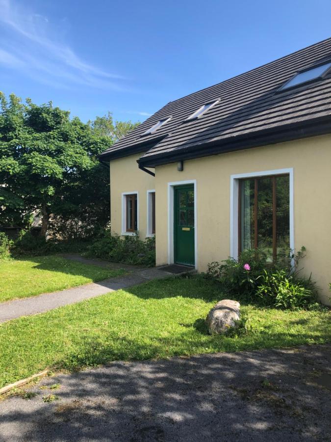 Letterfrack Farm Lodge House In Letterfrack Village Connemara Exterior photo