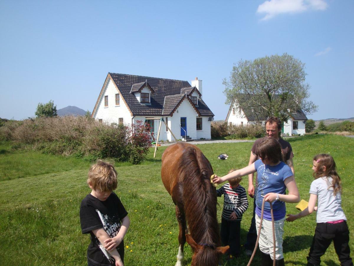Letterfrack Farm Lodge House In Letterfrack Village Connemara Exterior photo